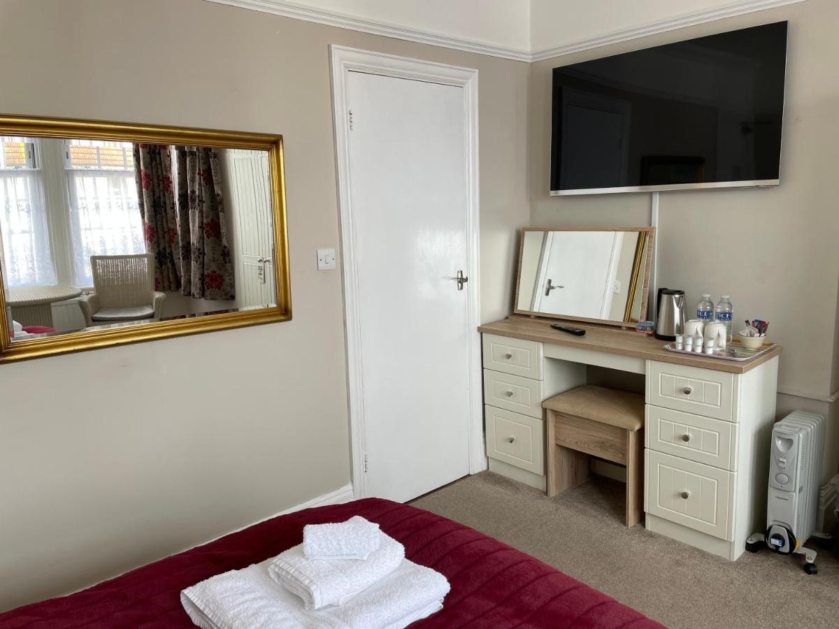 Гостевой дом The Sandrock 4*
